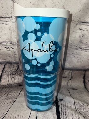 Tervis Drinkware 24oz Cup with Lis Aquaholic Design